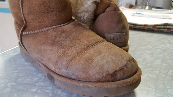 Vedlikehold av semsket skinn: Hvordan vaske og fjerne saltflekker fra UGGs?