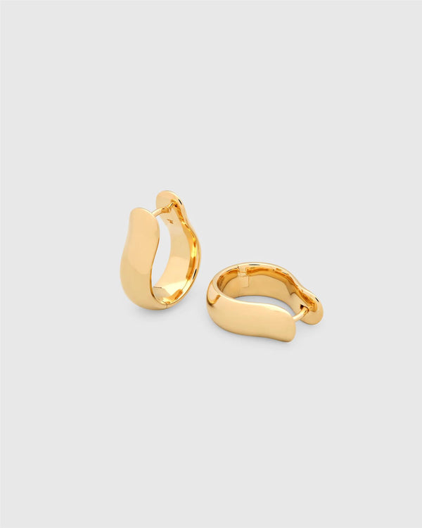 Oyster Hoops Medium Gold