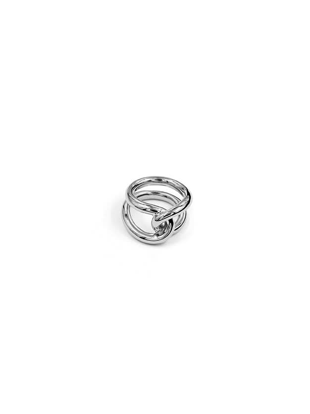 The Agnes Ring