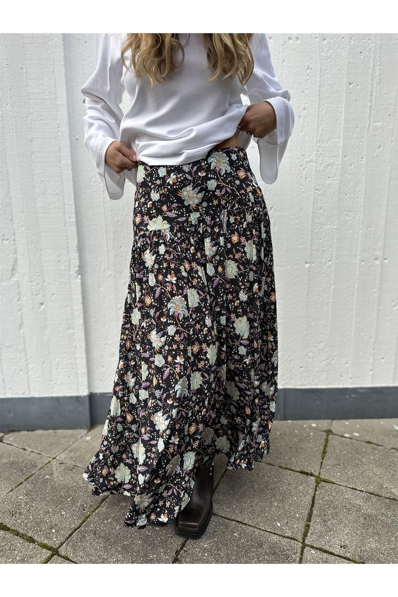 Kiera Skirt